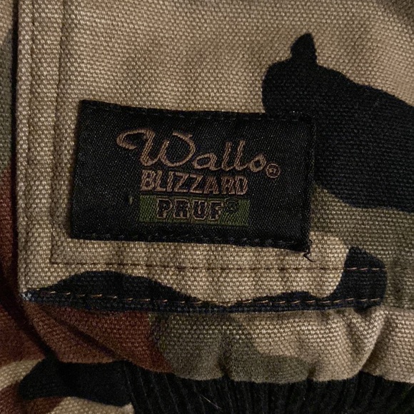 Boys heavy coat - Picture 5 of 6